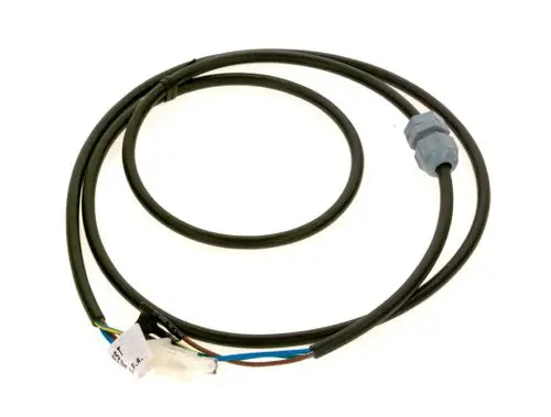 Gekrümmtes Kabel mit mehreren Drähten, ausgestattet mit Steckverbindern. Das Produkt stammt von Bosch und dient zur Verbindung von elektrischen Komponenten.